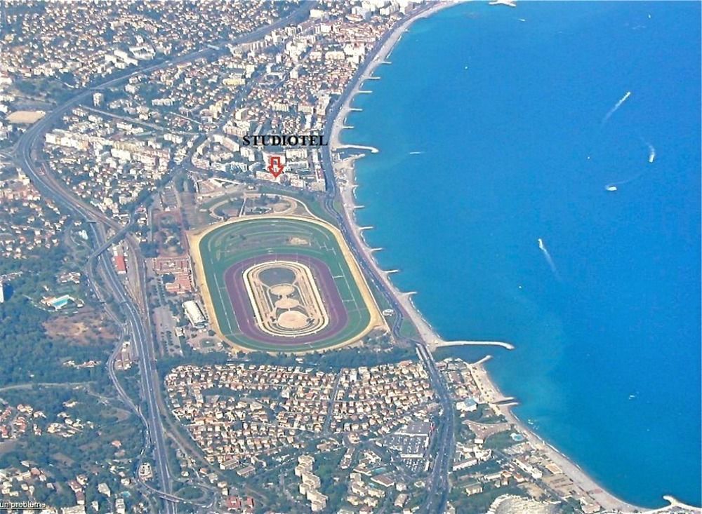 Residence Meublee Studiotel Cagnes-sur-Mer Exterior foto