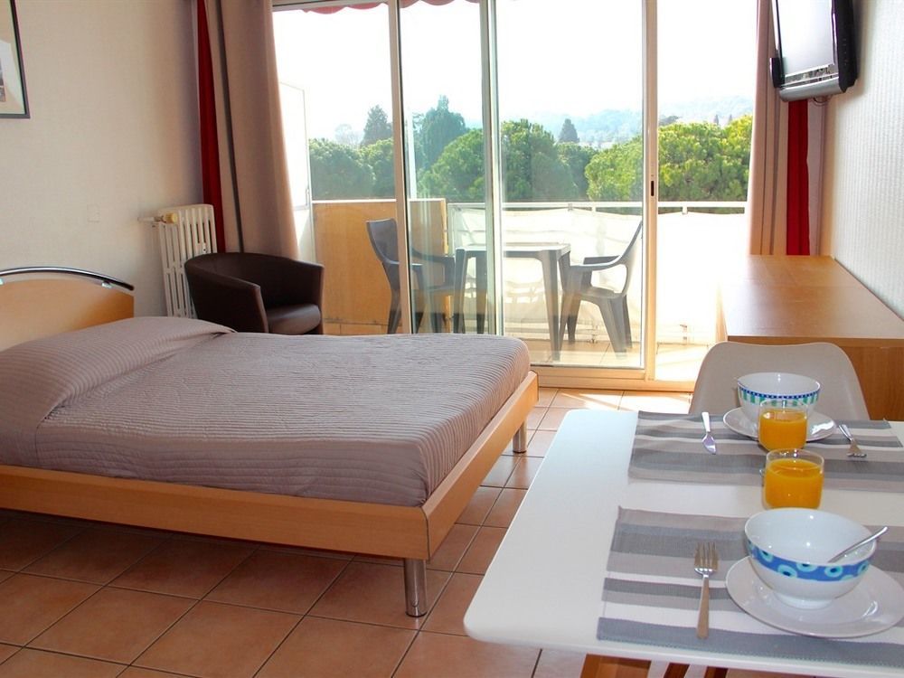 Residence Meublee Studiotel Cagnes-sur-Mer Exterior foto