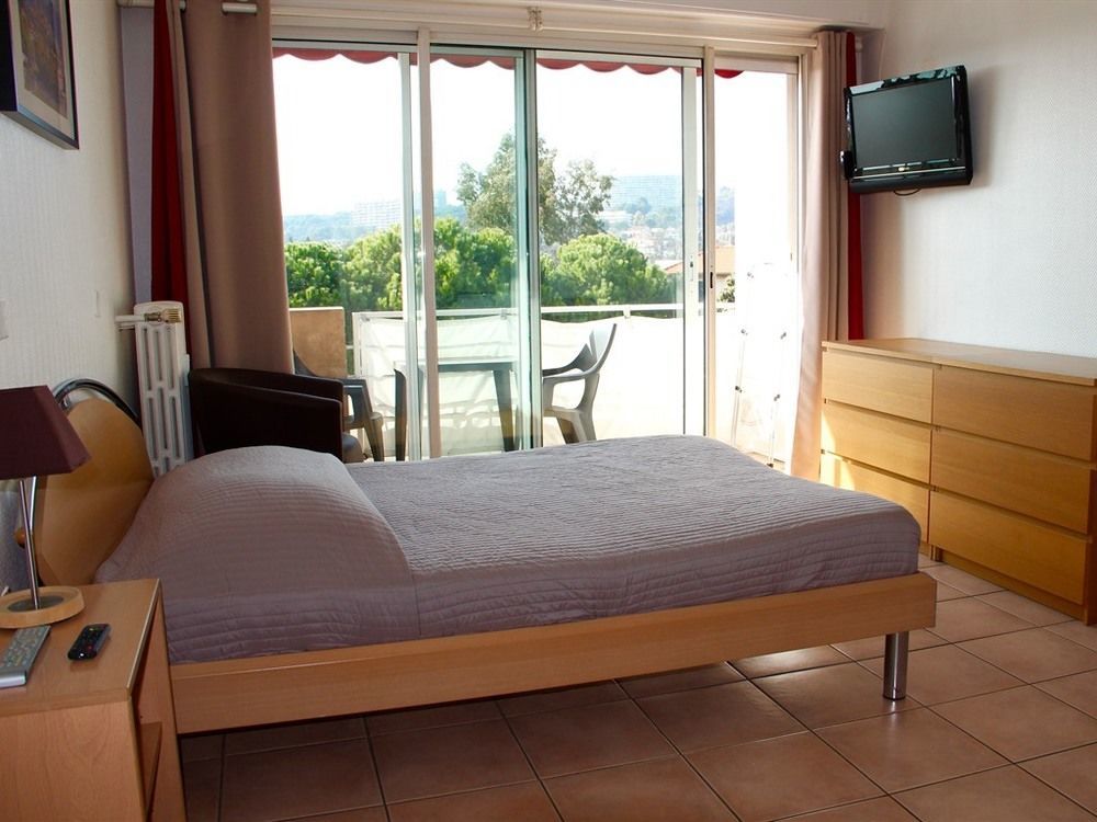 Residence Meublee Studiotel Cagnes-sur-Mer Exterior foto