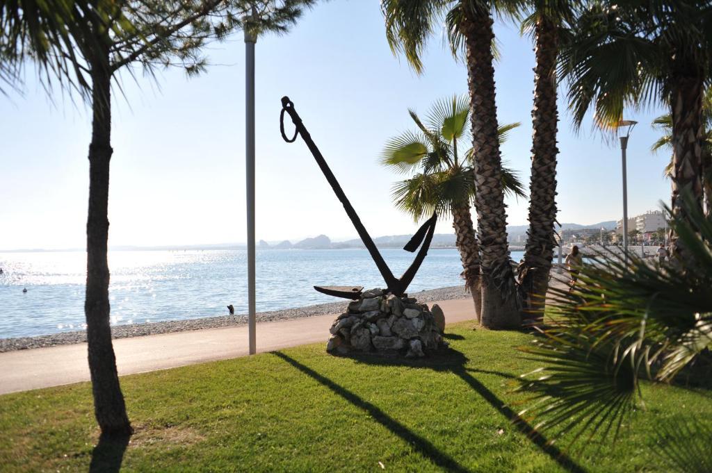 Residence Meublee Studiotel Cagnes-sur-Mer Exterior foto