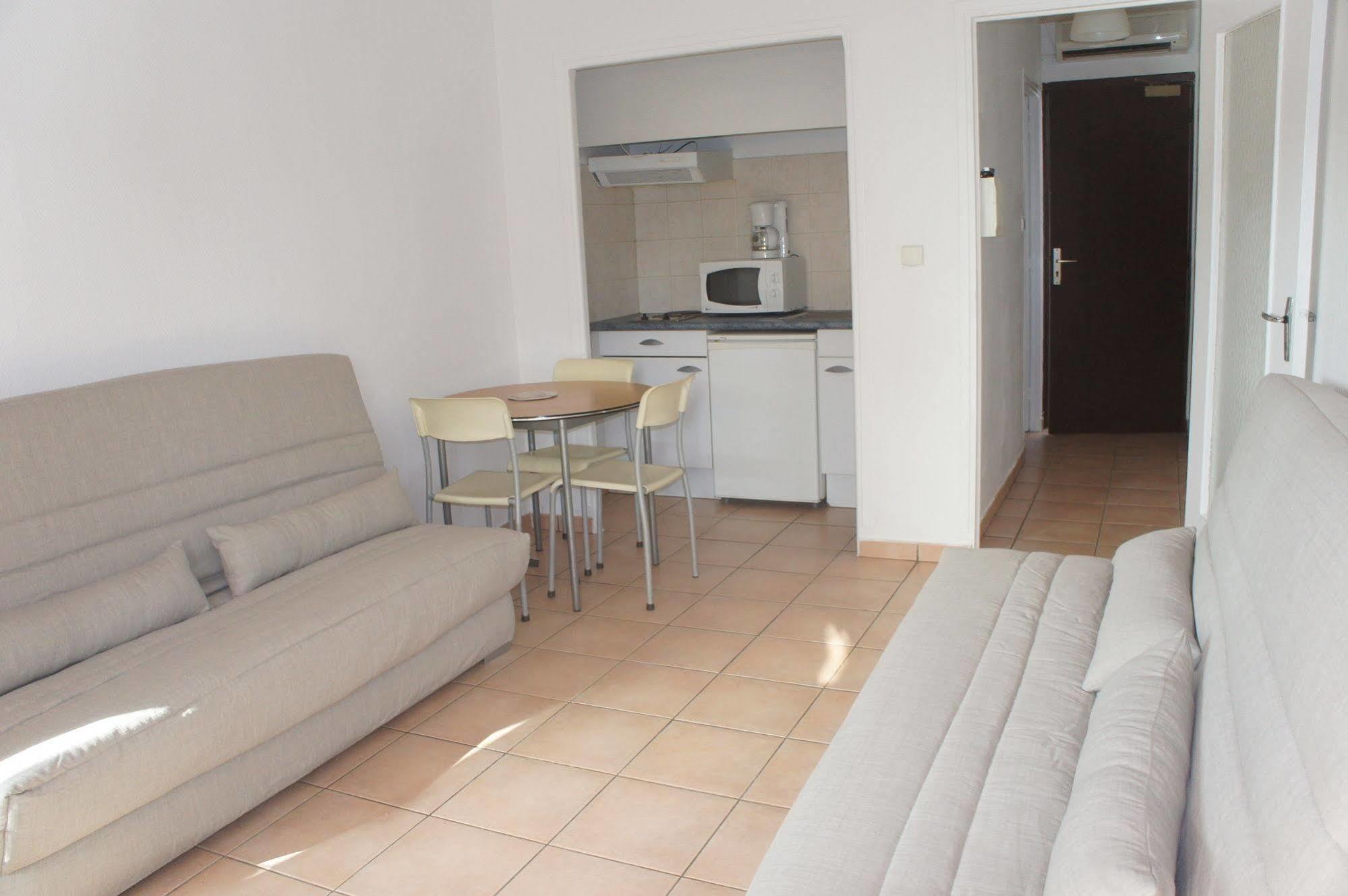 Residence Meublee Studiotel Cagnes-sur-Mer Exterior foto
